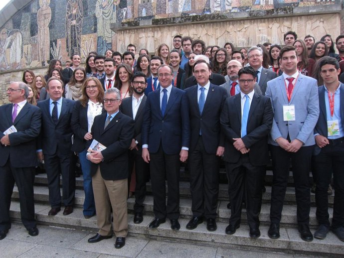 Alfonso Alonso en la ingauración del congreso