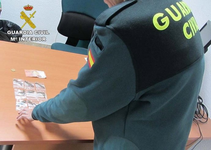 Material intervenido por la Guardia Civil. 