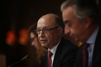 Montoro dice que "no ha habido ocultación en absoluto" sobre el incumplimiento del déficit