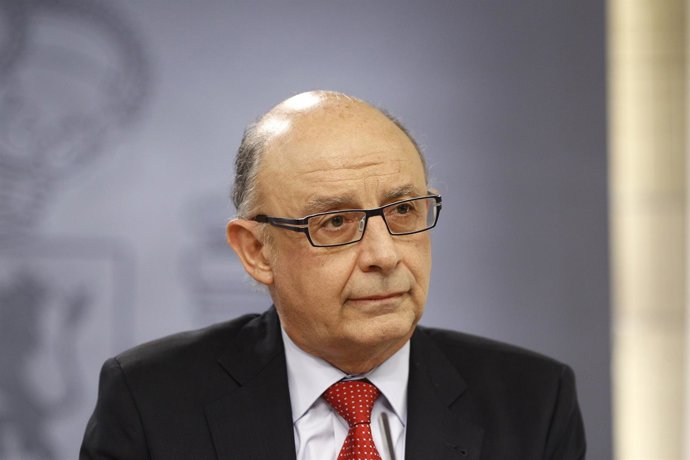 Cristóbal Montoro tras el Consejo de Ministros