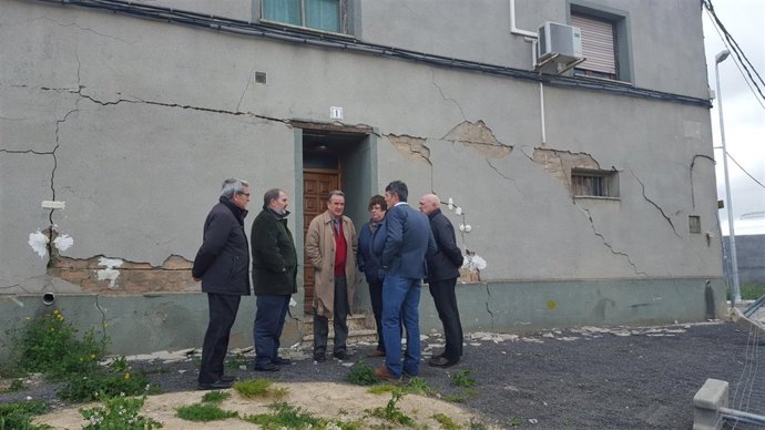 Sánchez Quero visita la dolina de Alcalá de Ebro