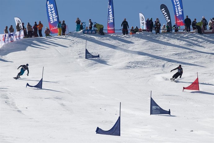 Snowboard Sierra Nevada