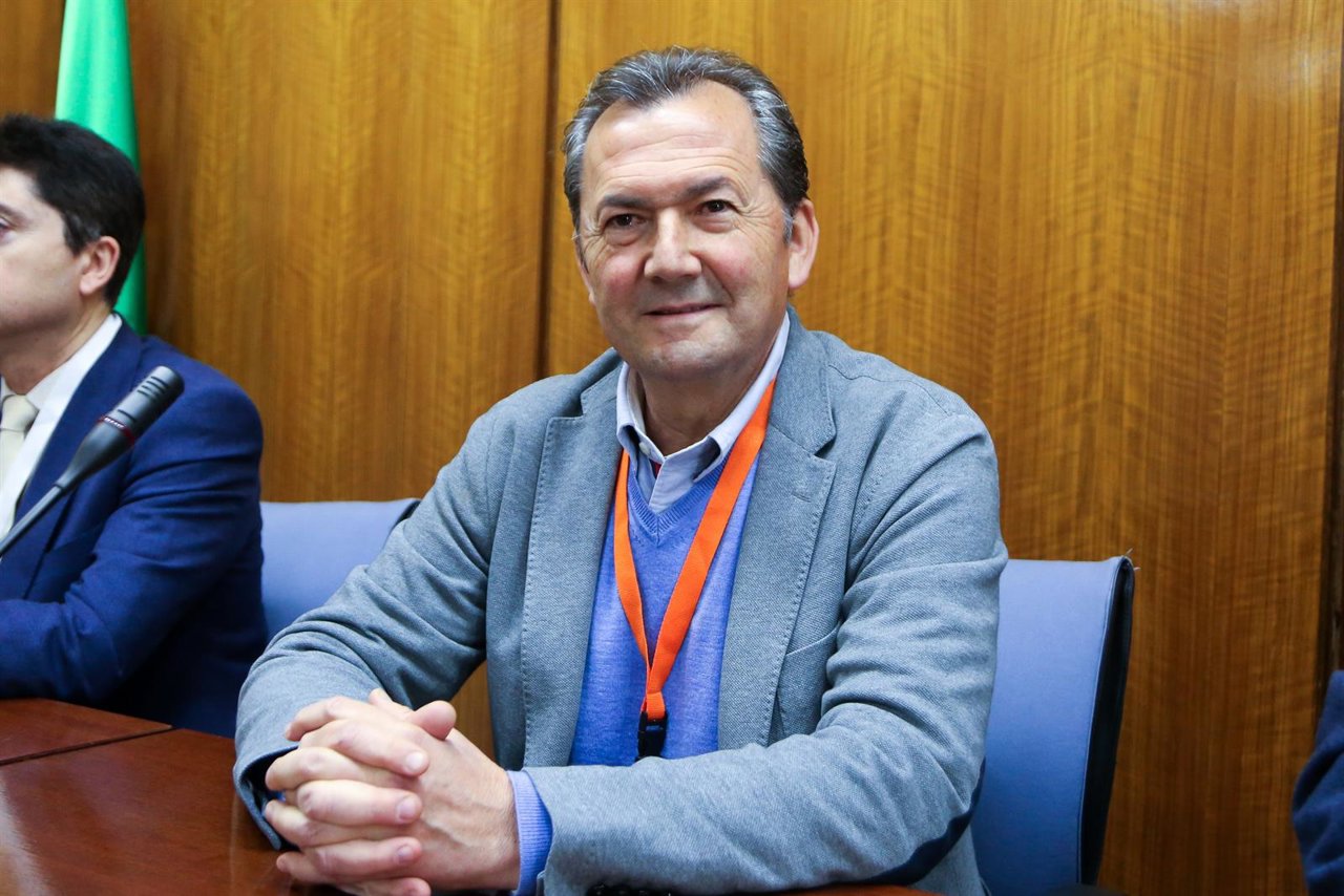 El exalcalde de Punta Umbría, Gonzalo Rodríguez Nevado, en el Parlamento