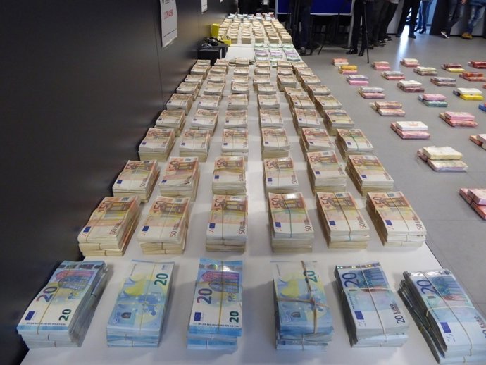 Desarticulan una organización criminal especializada en traficar grandes cantida