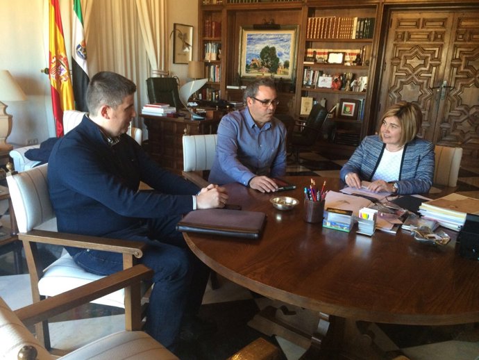 Reunión Diputación Cáceres y directiva Cepes