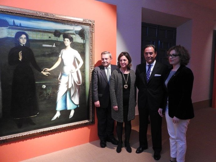 Ambrosio y Cabello (centro), en la inauguración de la nueva sala en Viana