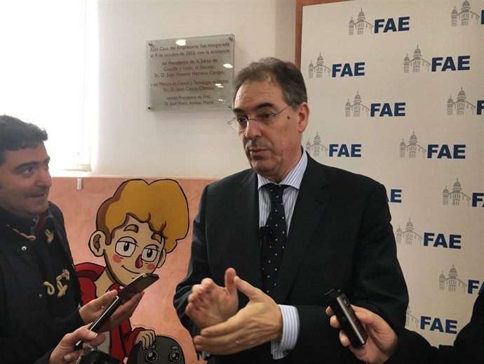 Miguel Ángel Benavente, reelegido presidente de FAE. 