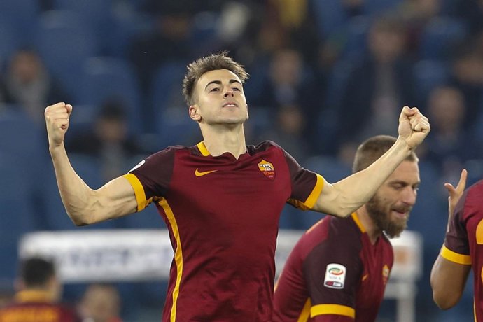Stephan El Shaarawy celebra un gol con la Roma