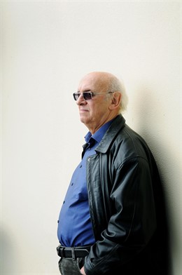 El escritor Petros Márkaris