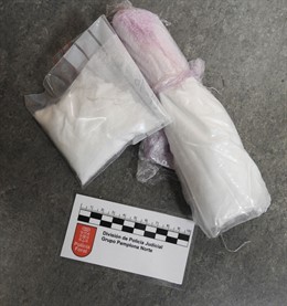 Dos bolsas de cocaina