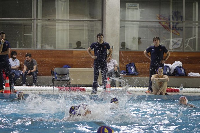 Gabi Hernández entrenamiento selección española masculina waterpolo