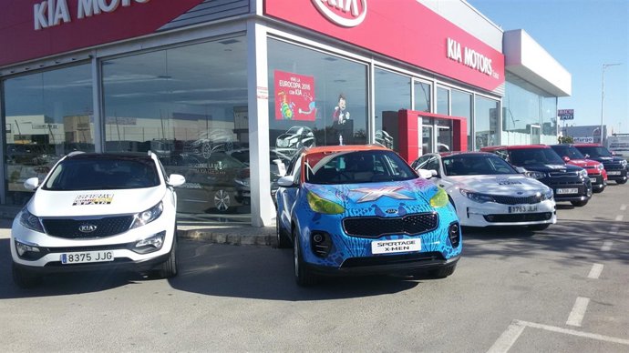 Modelos de KIA con diseño y creatividad especial para la 'Comic Spain 2016'.