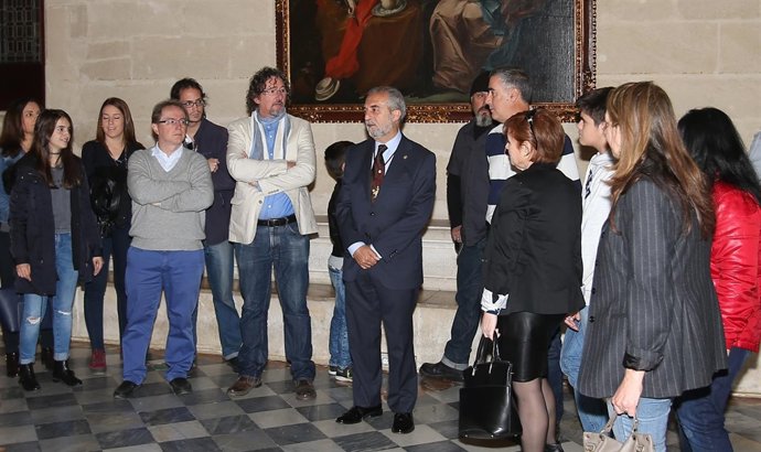 Visita de la asociación Asperger al Ayuntamiento de Sevilla