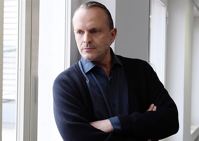 Miguel Bosé, 60 espectaculares años siendo todo un 'papito'
