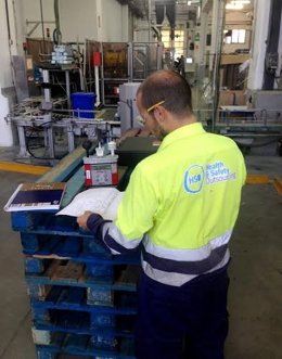 Trabajador de la empresa onubense HSO.