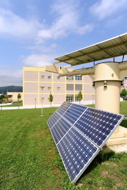 Escuela de Minas UC. Paneles solares