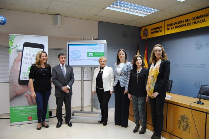 Acuerdo entre DGT y Teléfono de la Esperanza