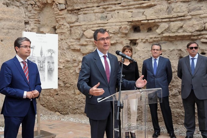 Alcalde presenta Festival Murcia Tres Culturas
