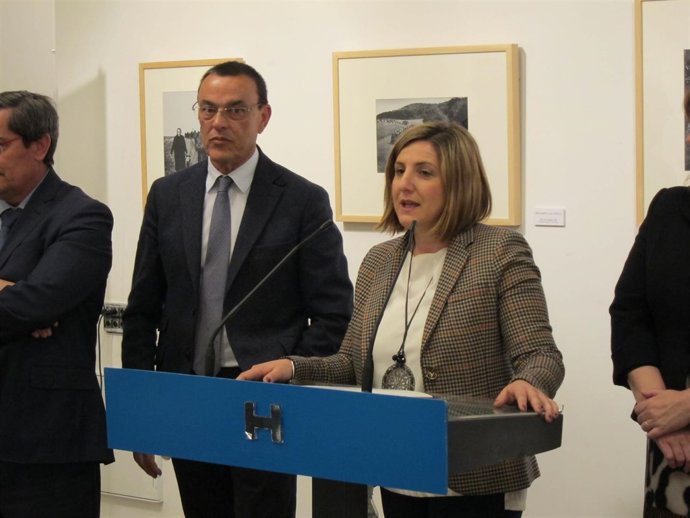 La presidenta de la Diputación de Cádiz, Irene García, junto a Ignacio Caraballo