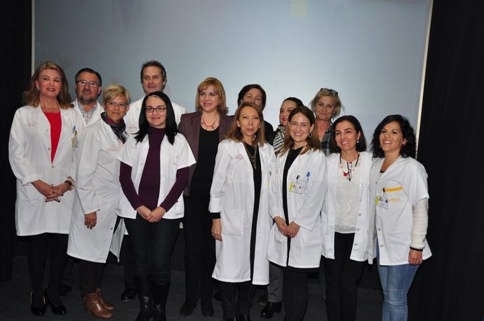 La consejera con facultativos del Proyecto 