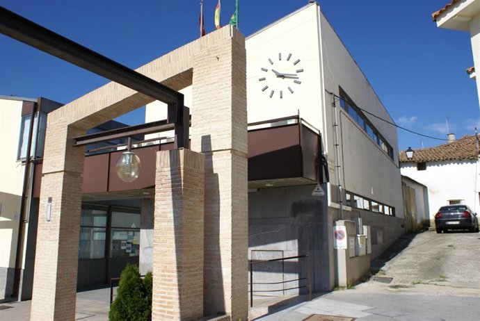 Ayuntamiento de Serranillos del Valle