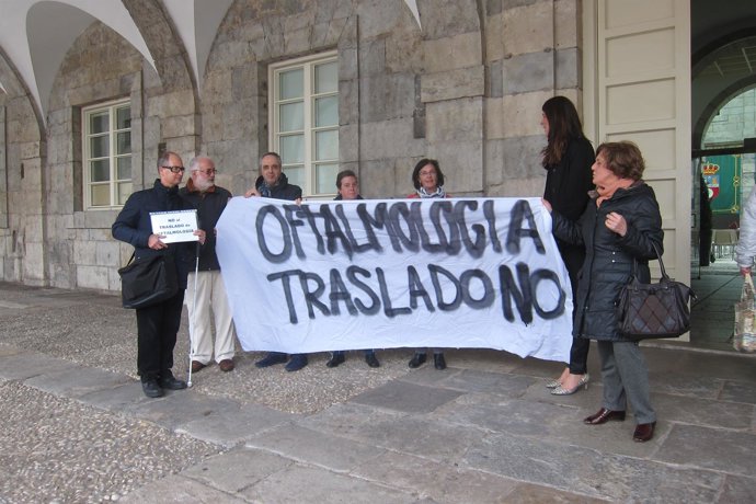 Concentración en contra del traslado de Oftalmología