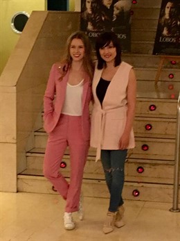 Marian Álvarez y Manuela Vellés presentan 'Lobos Sucios'