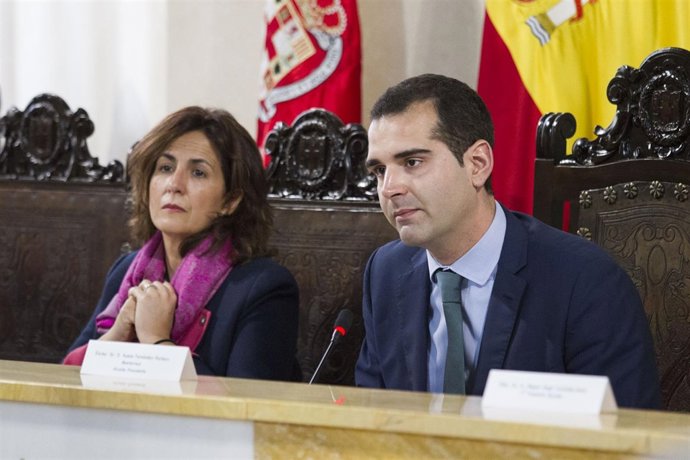Isabel Borrego y Ramón Fernández-Pacheco