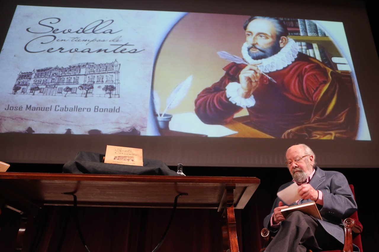 José Manuel Caballero Bonald presenta la reedición de 'La Sevilla de Cervantes'