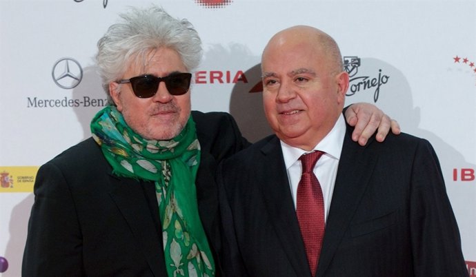 Pedro Almodovar y su hermano Agustín
