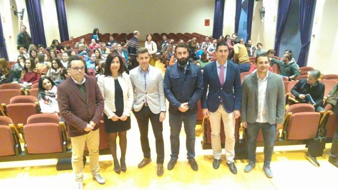 Torralbo y Mayoral (centro) durante la inauguración de las jornadas