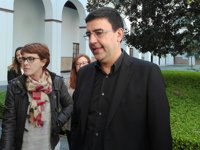 PSOE: Podemos emprende una estrategia de "acoso y derribo" contra la comisión de formación