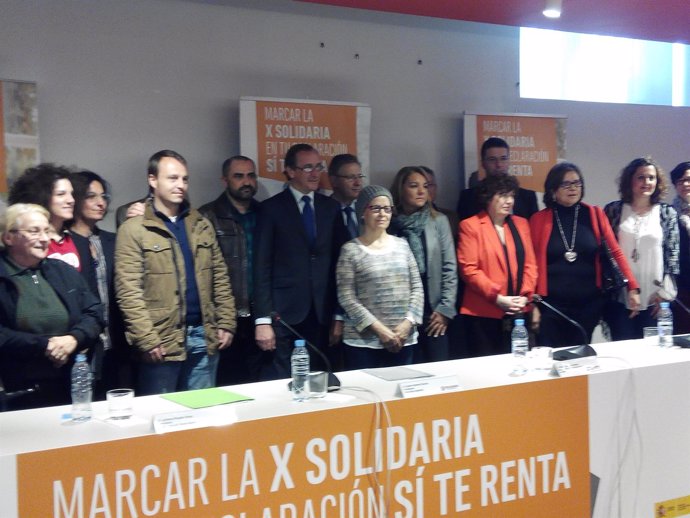 Presentación de la campaña “X Solidaria” 2016.