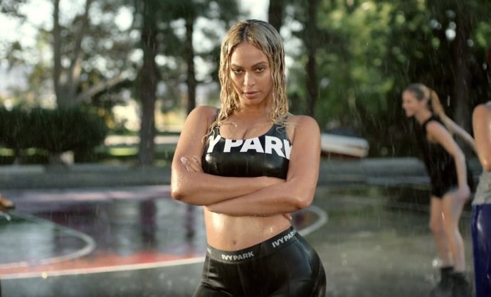Beyoncé para Topshop: Sale a la luz su colección deportiva 