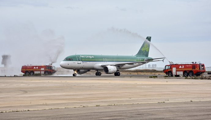 Imagen de la llegada del avión