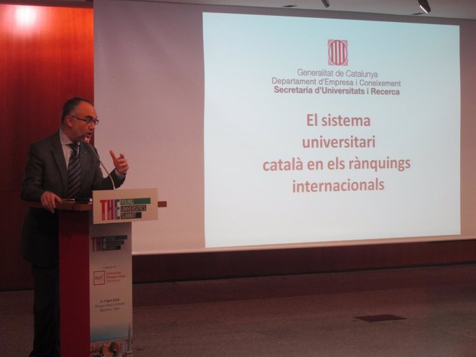 El secretario de Universidades de la Generalitat Arcadi Navarro
