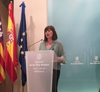 Armengol critica que el Gobierno sea "desleal" con las CCAA