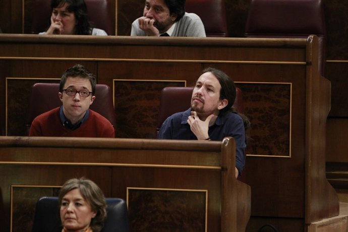 Errejón y Pablo Iglesias en el pleno del Congreso