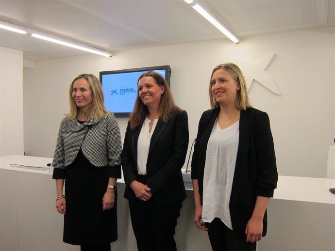 Izaskun Goñi, Ana Díez y Maite Agüeros.