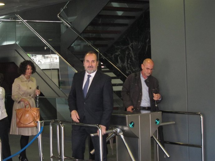 Ortiz Bono abandona la CIudad de la Justicia tras ratificar su denuncia