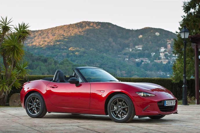 Mazda MX-5.