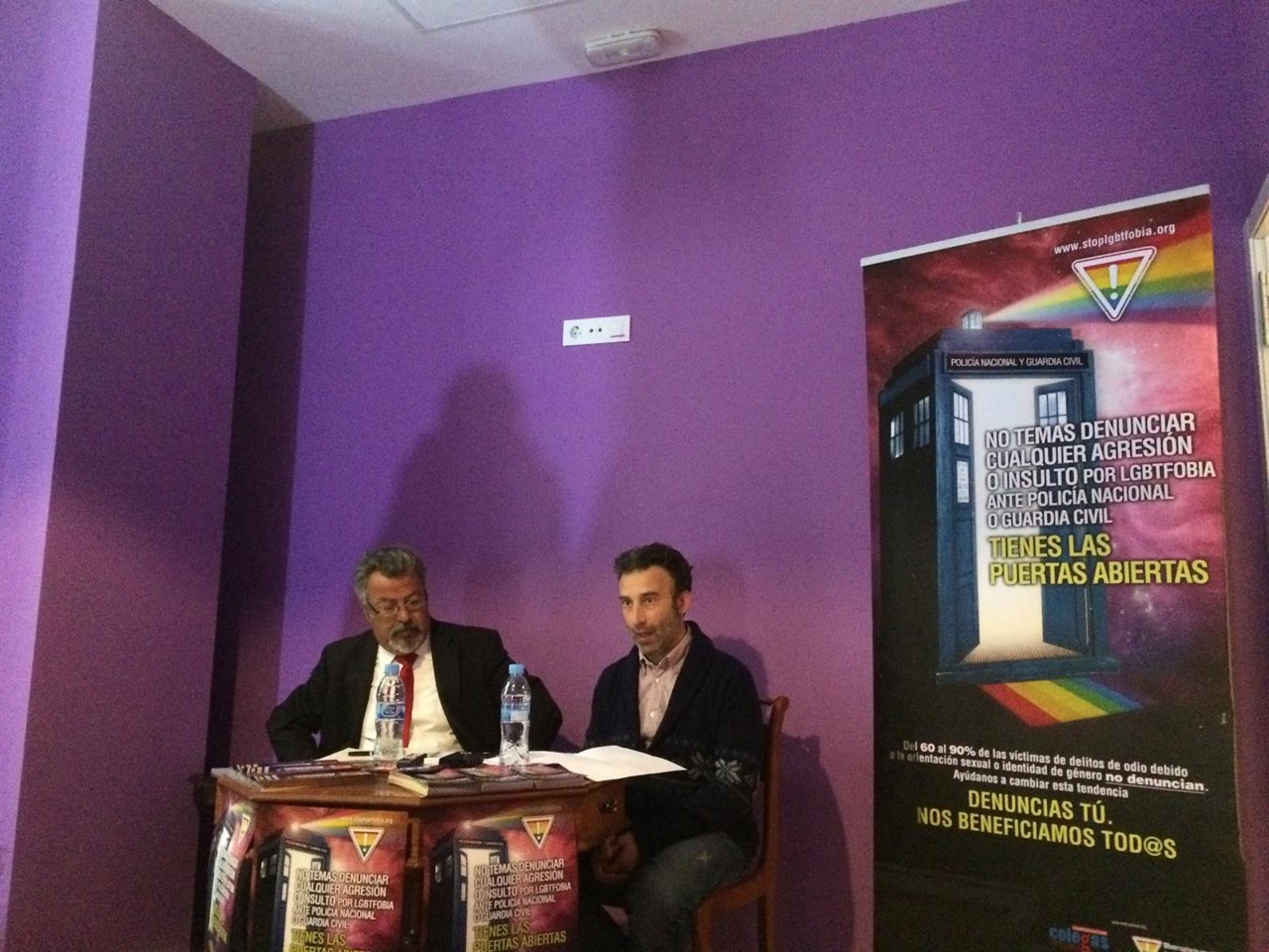 Estalisnao Naranjo y Francisco Ramírez del Observatorio contra la LGTBfobia.