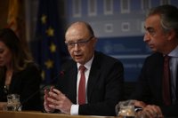 Hacienda da 15 días a las CCAA que incumplieron el déficit de 2015