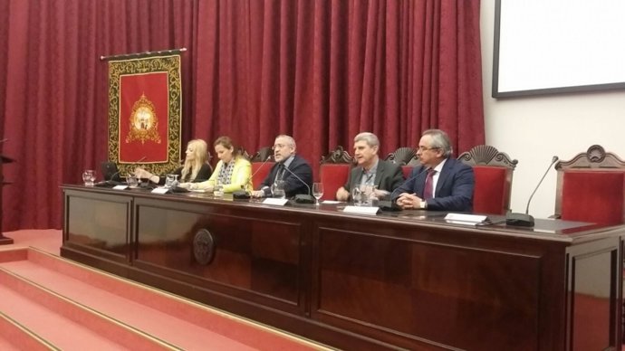 Futura Ley andaluza de Igualdad garantizará formación en género en profesionales