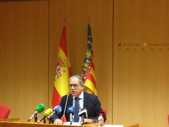 El decano de los jueces de Valencia, Pedro Viguer, en rueda de prensa
