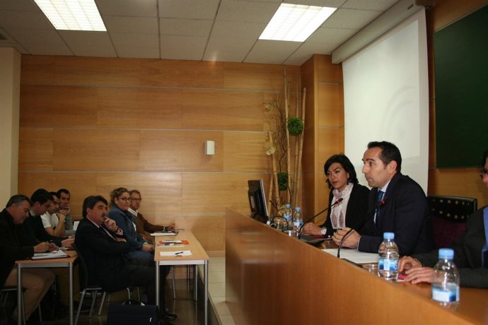 Antonio Fernández presenta un curso