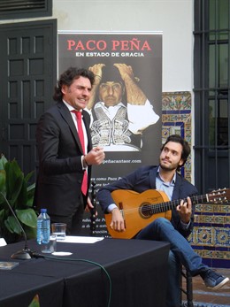 Paco Peña en la presentación de su último trabajo