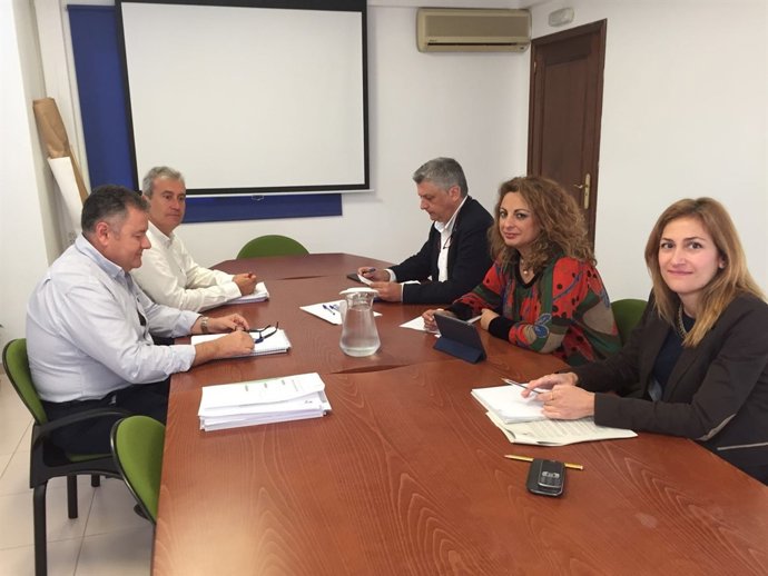 Reunión sobre personas sin hogar