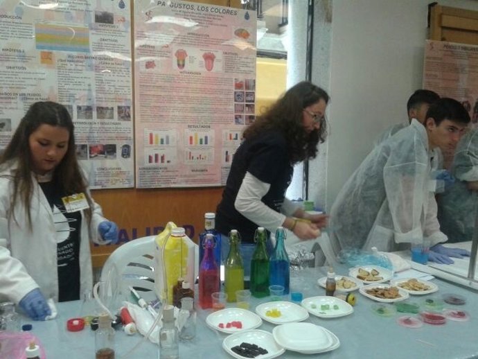 Más de 300 alumnos exponen sus trabajos en el Encuentro de Alumnado Investigador