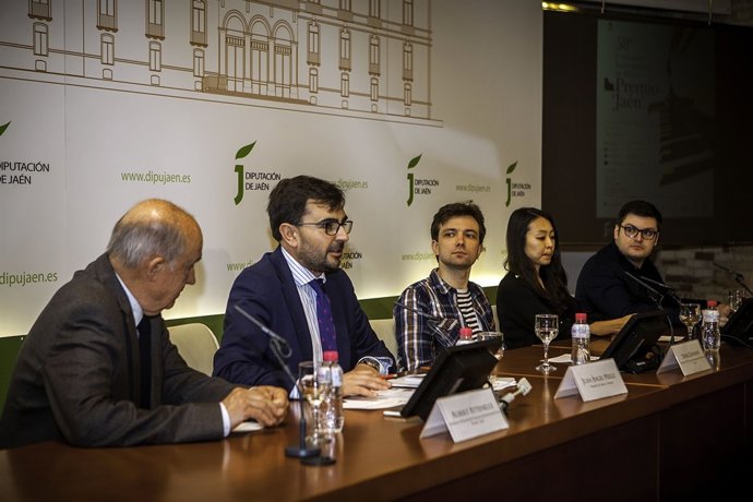 Rueda de prensa de los finalistas del Premio Jaén de Piano